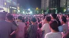 实拍：安徽庐剧团在合肥瑶海演出最后一天，看看在这有多受欢迎？