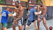  UFC悍将“铁血”纳干诺挑战铁布衫，让对手随便打，打到服！