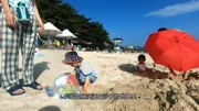 海南三亚大东海免费的海滨浴场，来体验阳光沙滩比基尼海鲜也便宜