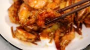 分享我家午餐食谱：油焖大虾、毛豆肉丁、苦瓜煎蛋 