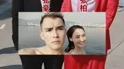 这张照片拍摄于2012年，张柏芝在弟弟张豪龙结婚时的合影 #老照片 #人物故事 #张柏芝