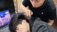 小李总看什么？