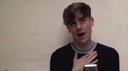 【CONNOR FRANTA】【GuessThePopularSong ft. MarcusButler】【双语字幕】【 【CONNOR FRANTA】【GuessThePopularSong ft. MarcusButler】【双语字幕】【