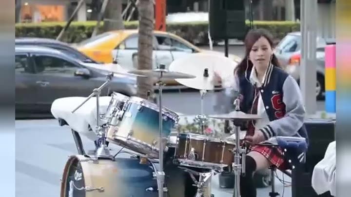 陈曼青