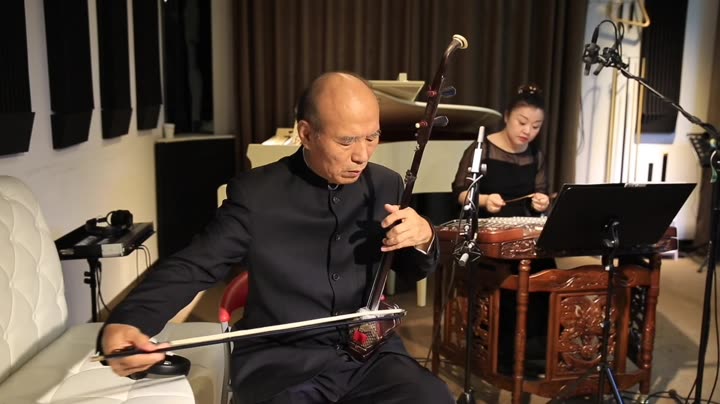          张令杰二胡演奏《鲁风》