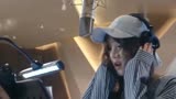 郑恺发布《奔跑吧》主题曲，听到baby那段歌词，网友：故意的