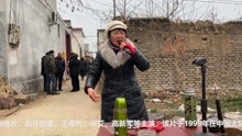 民间大姐演唱豫剧《赵铁贤哭坟》,高手在民间,太牛了!
