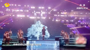 李宇春携手厦门六中合唱团共同演唱《给女孩》
