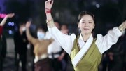 好清纯的藏族小姐姐呀。#藏族姑娘 #春熙路街拍 #锅庄舞