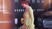 #吴昕 绿色长裙造型亮相#搜狐时尚盛典红毯 ，40岁这状态怎么样？