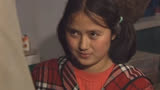 1996年《夜深人不静》中，年轻演员曲海峰饰演的农村姑娘春燕朴素真实勇敢追求真爱