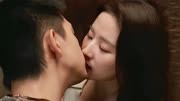 怪不得演员会因戏生情，看刘亦菲和李现的吻戏花絮，怎会不心动！