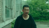 不是个烈士，怎么能跪着呢