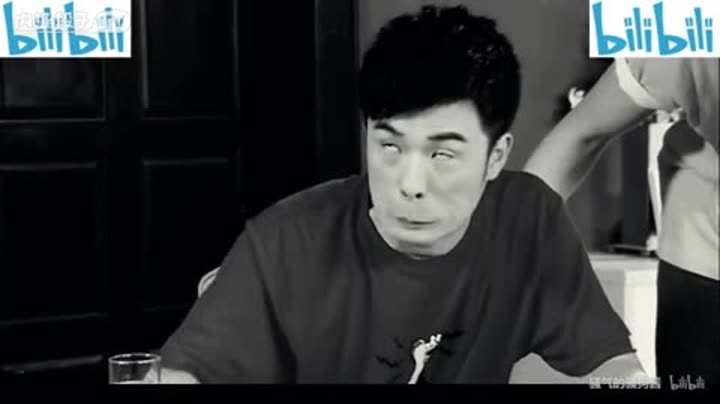 达巴巴阿 2017-10-30 举报 删除 张国荣吸烟 曾小贤吃面 本视频暂不