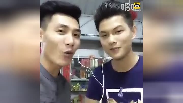             潮汕两位帅哥李子光
