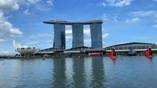 新加坡滨海湾金沙酒店和鱼尾狮公园