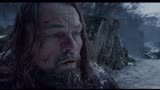 遭熊袭击身负重伤 且被遗弃在冰天雪地 如何求生？《荒野猎人》
