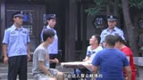 别样幸福：无赖亲戚到家里打麻将，小姑子瞬间大怒，直接报警抓他