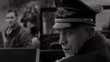 19岁逃兵捡到军官制服，以希特勒之名为非作歹，电影《冒牌上尉》