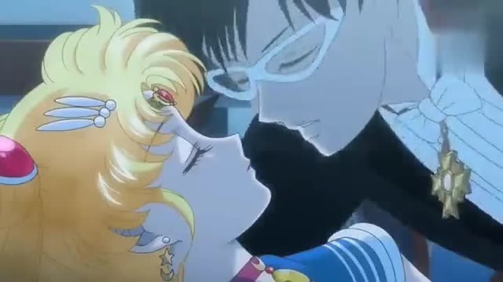 新版美少女战士小兔和阿卫的kiss全集