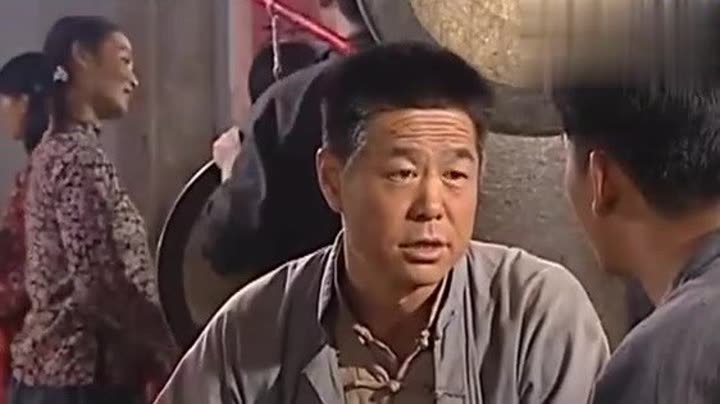 06-19 举报 删除 福贵:后生们花鼓灯跳的不好,满仓