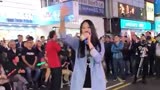 香港街头万人大合唱，周润发“监狱风云”《友谊之光》好感动！