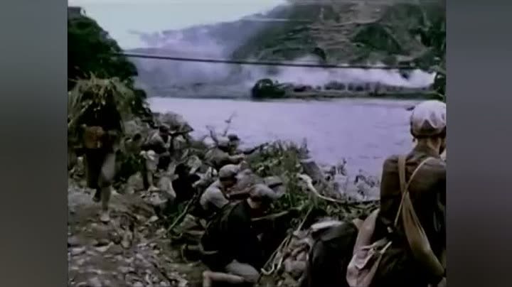1959年上映经典电影《万水千山,红军飞夺泸定桥