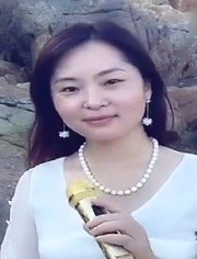 美女清清婉儿一首老歌《惜别的海岸》多少回味都在歌声里,真怀念