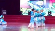 孩子们表演《司马光砸缸》,小模样真是可爱,儿童动画片大全儿童教育爱奇艺