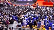 青岛大学毕业典礼《起风了》高音版轰动全场音乐背景音乐视频音乐爱奇艺