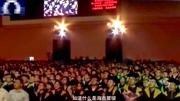 《光辉岁月》大学毕业典礼大合唱,唱着就泪流音乐背景音乐视频音乐爱奇艺