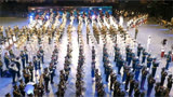 中国军乐团在香港演奏《射雕英雄传》，当旋律一出，全场热血沸腾