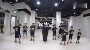 嘟啦dura舞蹈教学视频,简单易学一起来吧!