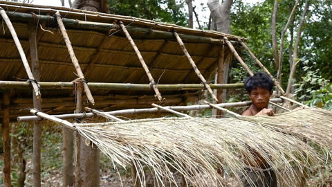 来源:爱奇艺-野人兄弟荒野求生,在野外建造美丽家园,十分安逸 5野人