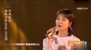 杨玉英刘涛合唱“时代”,刘涛的声音轻易被杨玉英击败娱乐高清正版视频在线观看–爱奇艺