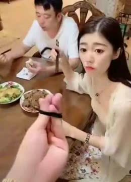 最近手头有点紧  看完包你小一阵子
