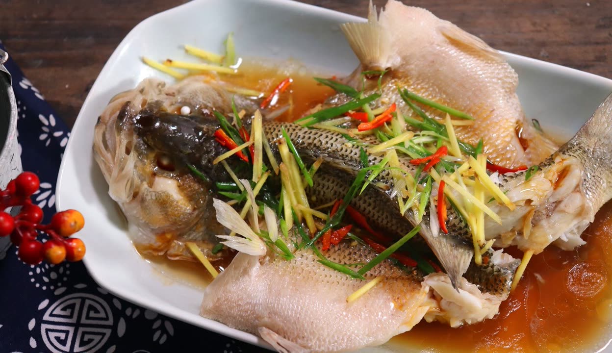 小杨阿姨开三个炉灶做大餐！还做了一锅卤蛋汪小菲和孩子们吃美了