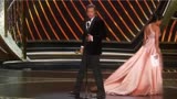 布拉德·皮特(《好莱坞往事》)获奥斯卡最佳男配角的领奖视频