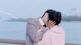 海上繁花：晓苏谈生意，雷宇峥却把她拉走，不听话就直接强吻