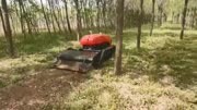 低矮型旋耕机果园大棚耕地机遥控自走式微耕机
