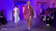 【A FASHION】22种皮草外套穿搭推荐 18秋冬秀场混剪时尚完整版视频在线观看爱奇艺