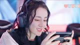 我们家晶晶的偶像包袱可重了，瞧瞧于途这宠溺的小眼神
