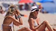 世界上最性感的国家，有100多个裸体海滩，每年吸引8000万游客