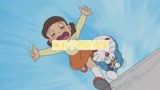 #哆啦a梦 #童年经典动画片 世界乱套了，小偷竟然追着警察跑