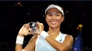 美网青少年女单决赛，华裔凯瑟琳-惠战胜瓦伦托娃夺冠