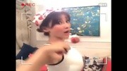 女神柳岩跳小苹果舞蹈片段_2