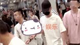 郭德纲的德云社摆谱?张云雷出行如保镖出巡,身边皇上如云网剧2018余罪图片