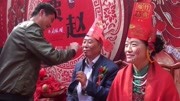 北京一婚礼,公公婆婆戴”辣椒帽”,很红火!生活高清正版视频在线观看–爱奇艺