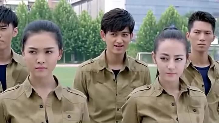 白鲨看不起粉红豹,火狼女霸气怼回