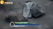 十二生肖成龙为保护国宝,从空中飞下火山口1,受到外国人尊重生活完整版视频在线观看爱奇艺